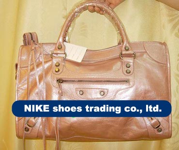 newest lv gucci handbags,wallets and sandals